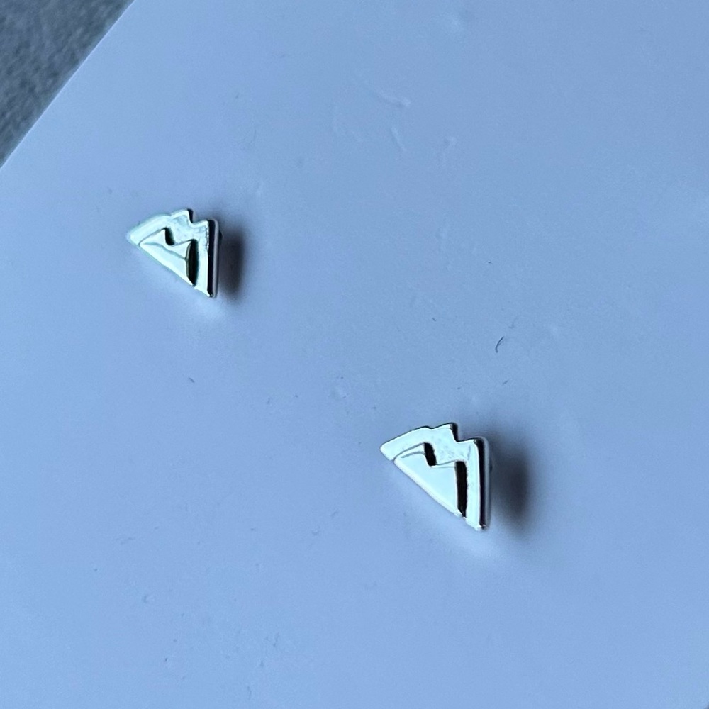 Mountain Silhouette ~ Stud Earrings ~ Brand New!
